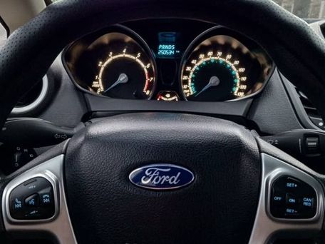 Ford Fiesta, 2018 — фото 1