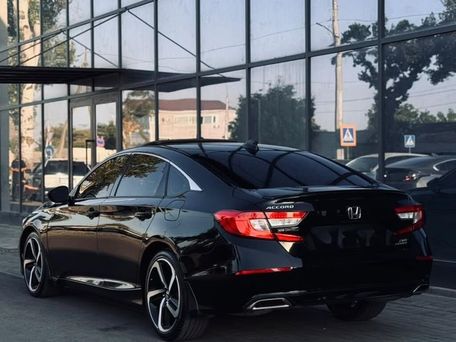 Honda Accord, 2019 — фото 13