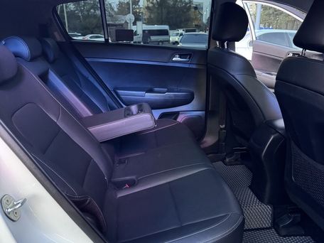 Kia Sportage, 2020 — 照片 11