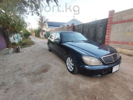 Mercedes-Benz 220 (W187), 2001 — 照片 2