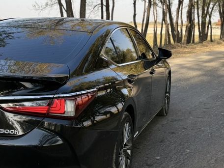Lexus ES, 2019 — 照片 6