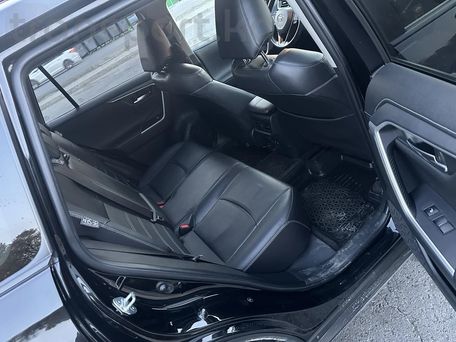 Toyota RAV4, 2020 — photo 8