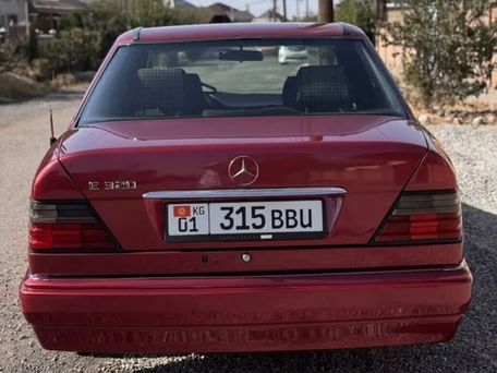 Mercedes-Benz W124, 1994 — photo 17