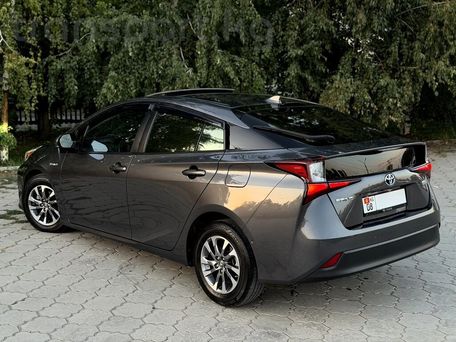 Toyota Prius, 2019 — фото 1