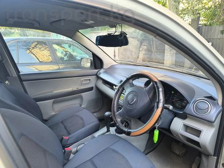 Mazda Demio, 2004 — 照片 6
