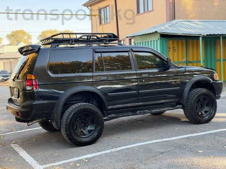 Mitsubishi Montero Sport, 2002 — photo 2