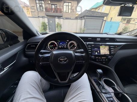 Toyota Camry, 2018 — сүрөт 6