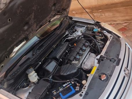 Honda Stream, 2002 — 照片 5