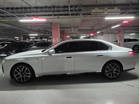 BMW 7 серии, 2023 — сүрөт 2