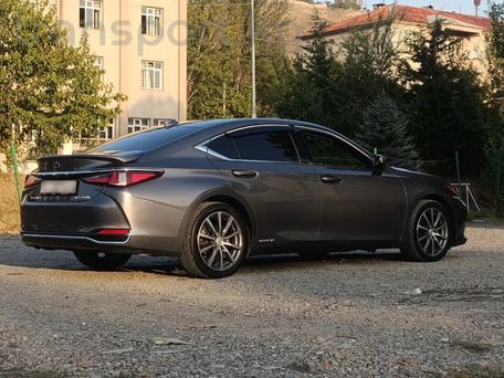 Lexus ES, 2020