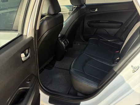 Kia K5, 2016 — photo 7
