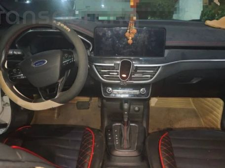 Ford Focus, 2022 — 照片 5