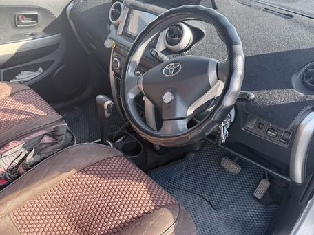 Toyota Ist, 2003 — photo 2