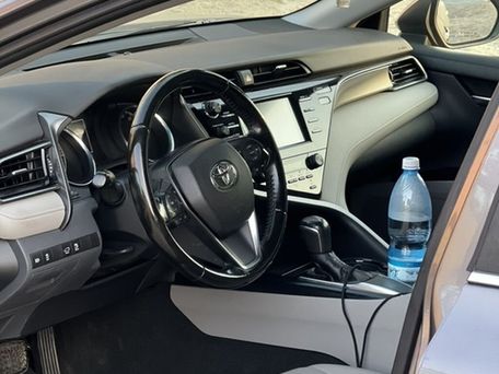 Toyota Camry, 2019 — 照片 6