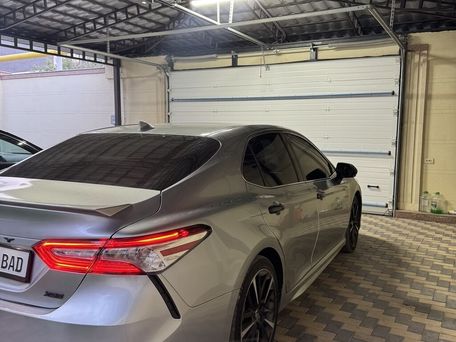 Toyota Camry, 2020 — фото 2