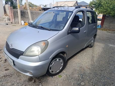 Toyota Yaris Verso, 2000 — сүрөт 2