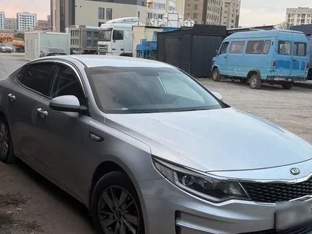 Kia K5, 2016