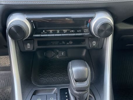 Toyota RAV4, 2019 — фото 15