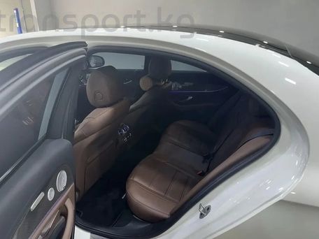 Mercedes-Benz E-Класс AMG, 2020 — фото 5