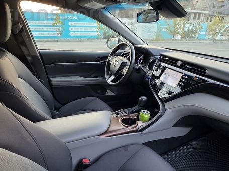 Toyota Camry, 2020 — photo 4