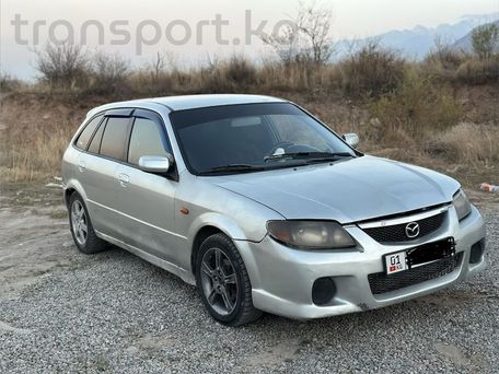 Mazda Familia, 2003 — 照片 1