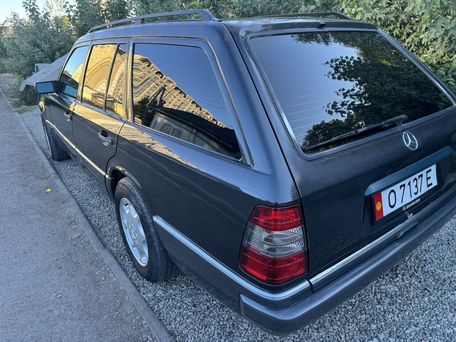 Mercedes-Benz E-Класс, 1993 — 照片 4