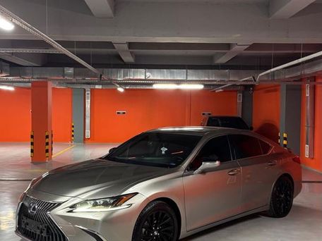 Lexus ES, 2019 — photo 2