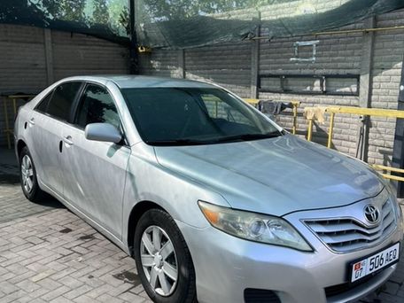 Toyota Camry, 2010