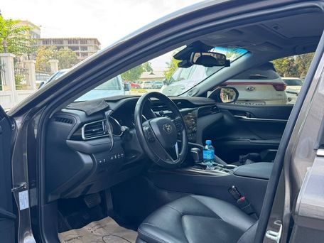 Toyota Camry, 2018 — сүрөт 10