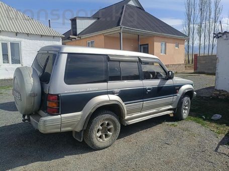 Mitsubishi Pajero, 1996 — 照片 1