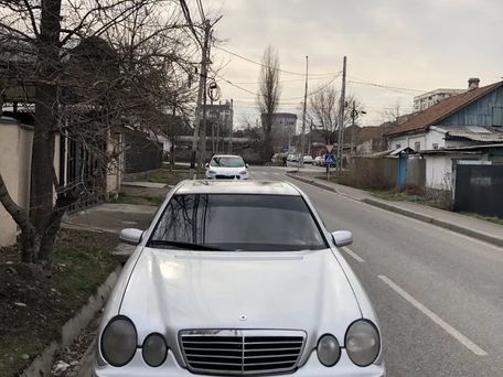 Mercedes-Benz E-Class, 2000 — photo 3