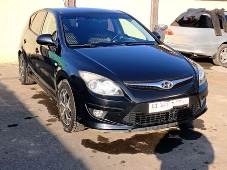 Hyundai i30, 2010 — photo 2