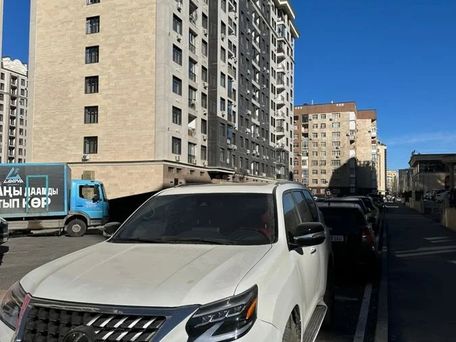 Lexus GX, 2022 — photo 8