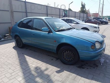 Toyota Corolla, 1999