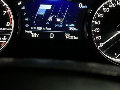 Toyota Camry, 2018 — 照片 10