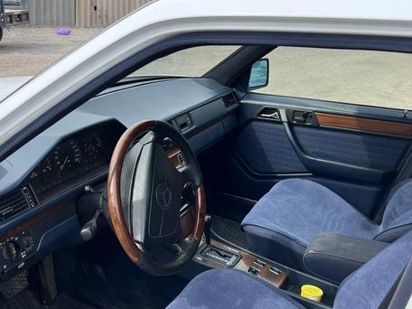 Mercedes-Benz W124, 1991 — сүрөт 8
