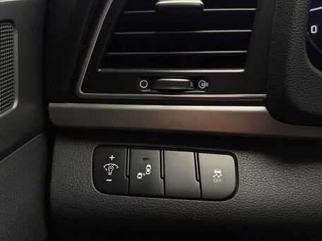 Hyundai Elantra, 2017 — фото 15