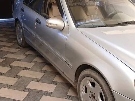 Mercedes-Benz C-Класс, 2002 — 照片 3