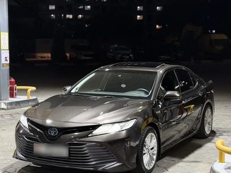 Toyota Camry, 2018 — 照片 2