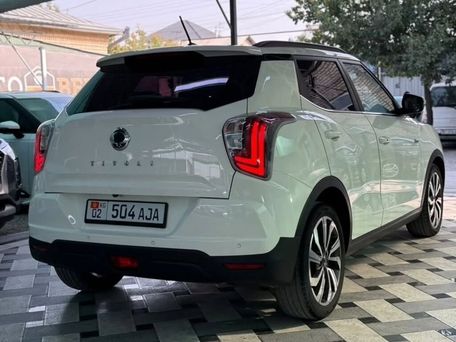 SsangYong Tivoli, 2019 — photo 1