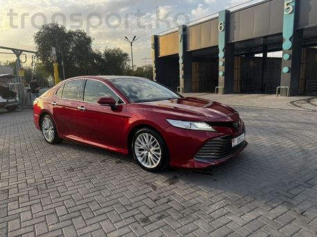 Toyota Camry, 2017 — 照片 1
