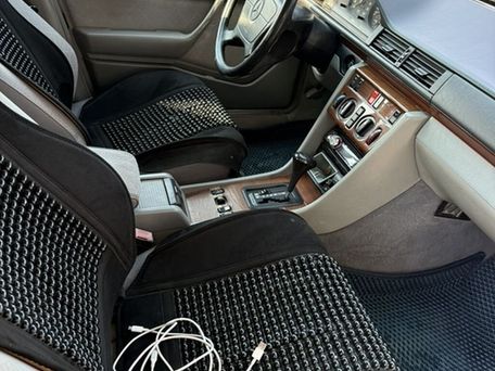 Mercedes-Benz W124, 1994 — photo 7