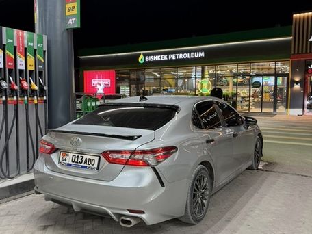 Toyota Camry, 2018 — photo 2