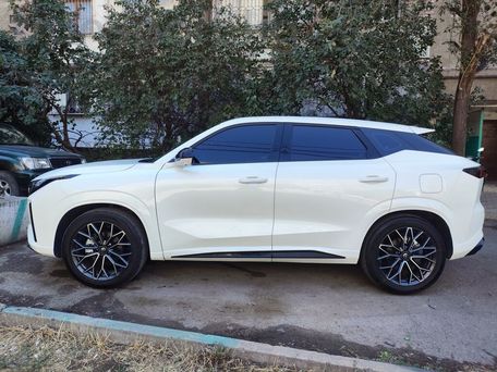 Changan UNI-Z, 2025 — 照片 3