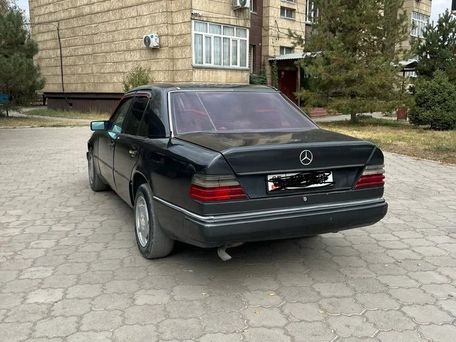 Mercedes-Benz W124, 1990 — фото 3