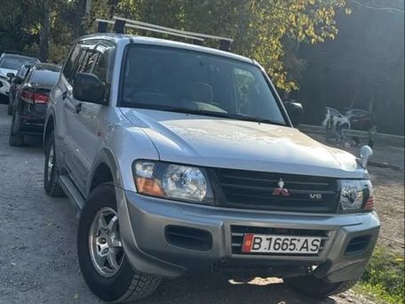 Mitsubishi Pajero, 2002 — 照片 1