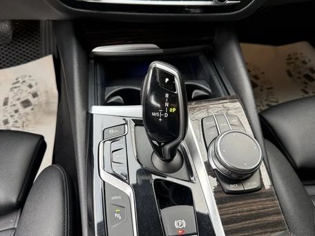 BMW 5 серии, 2019 — 照片 7