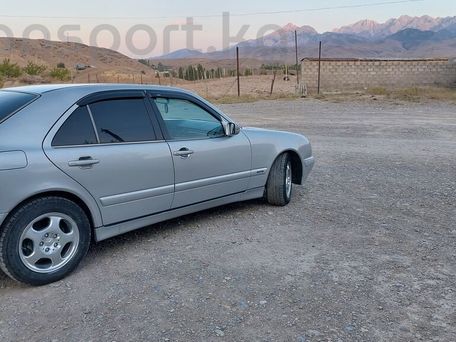 Mercedes-Benz E-Класс, 2001 — фото 3