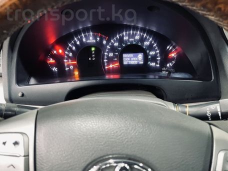 Toyota Camry, 2010 — сүрөт 12