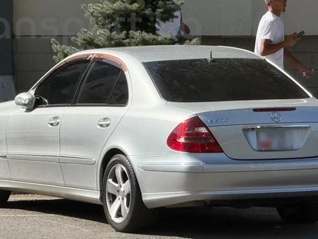 Mercedes-Benz E-Класс, 2004 — photo 3
